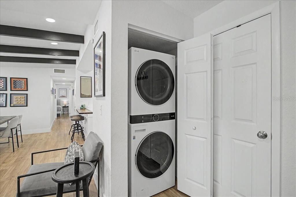 For Sale: $370,000 (3 beds, 2 baths, 1152 Square Feet)