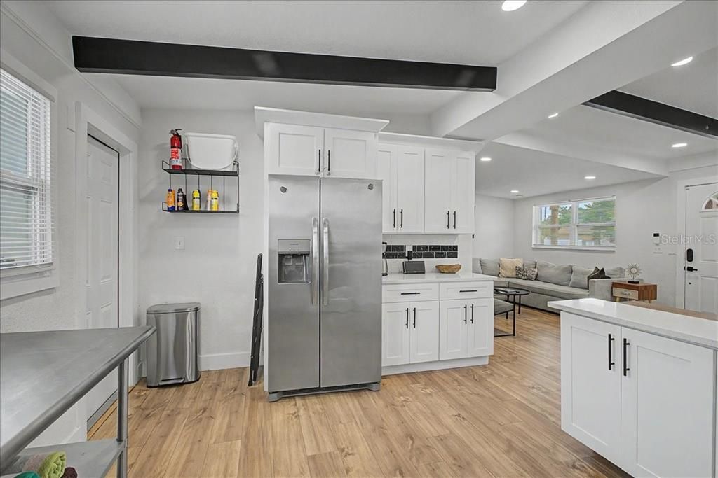 For Sale: $370,000 (3 beds, 2 baths, 1152 Square Feet)