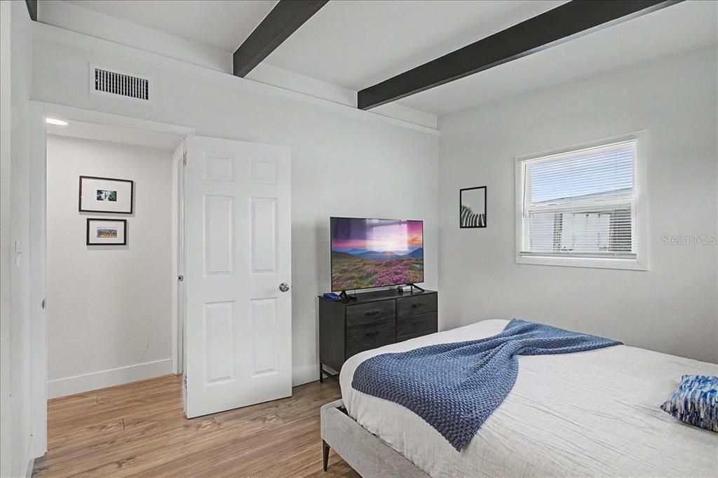 For Sale: $370,000 (3 beds, 2 baths, 1152 Square Feet)