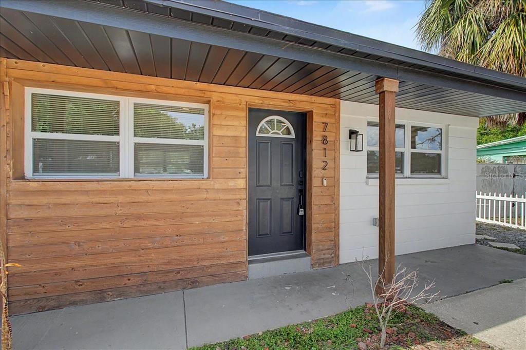 For Sale: $370,000 (3 beds, 2 baths, 1152 Square Feet)