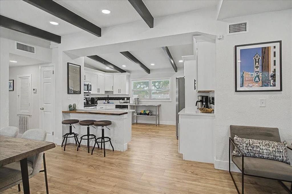 For Sale: $370,000 (3 beds, 2 baths, 1152 Square Feet)