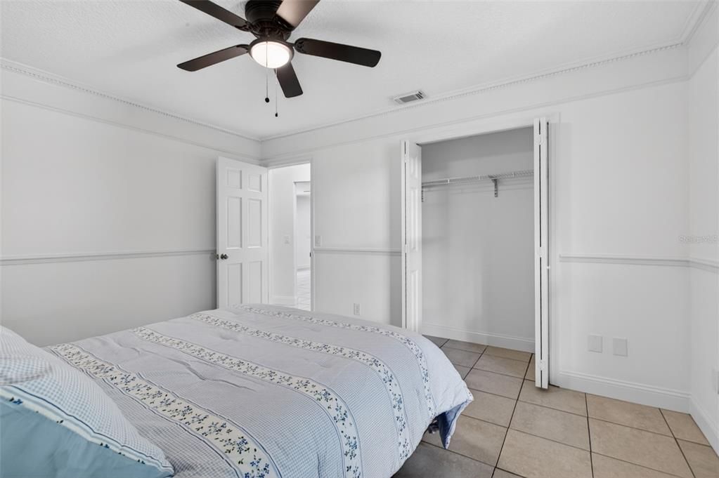 For Sale: $379,000 (3 beds, 2 baths, 1703 Square Feet)