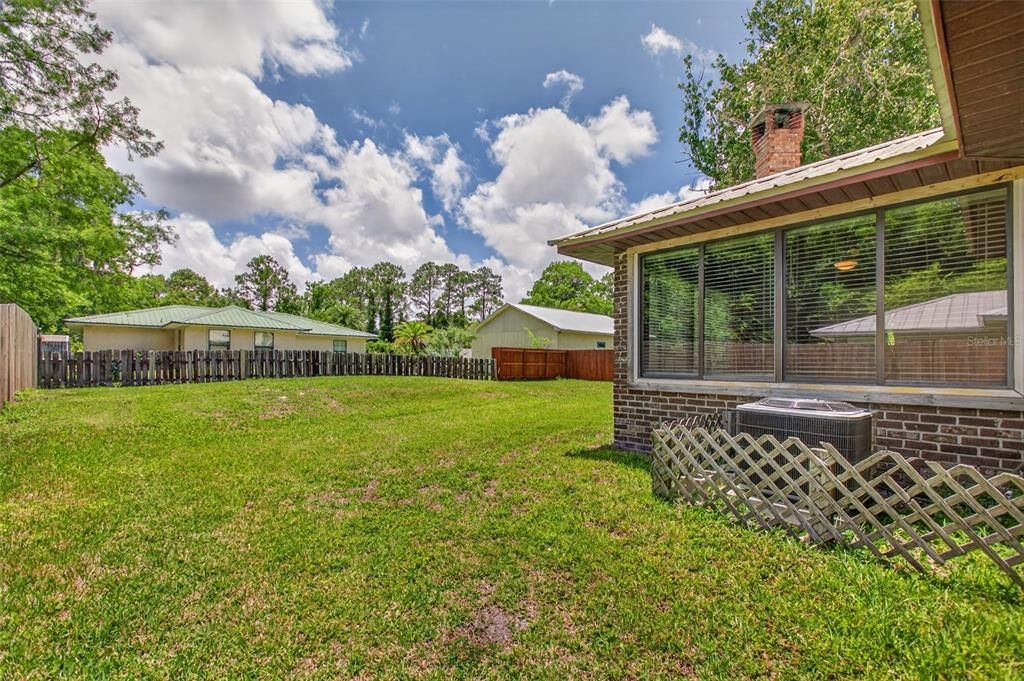 For Sale: $379,000 (3 beds, 2 baths, 1703 Square Feet)