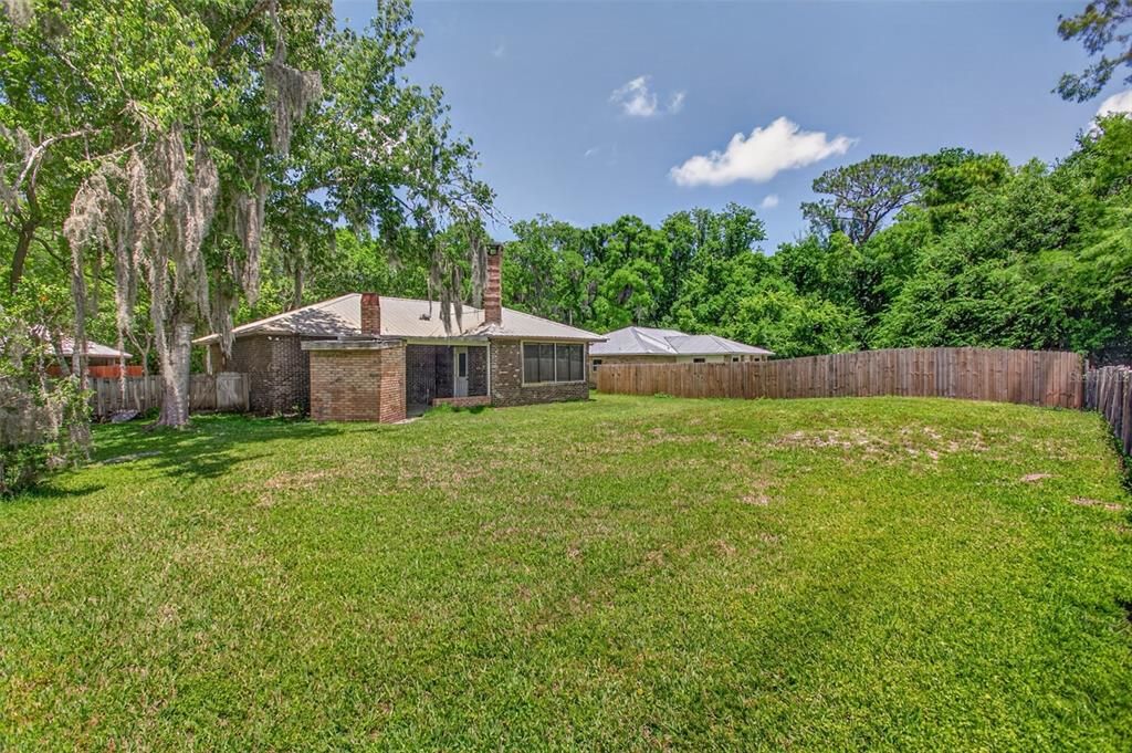 For Sale: $379,000 (3 beds, 2 baths, 1703 Square Feet)