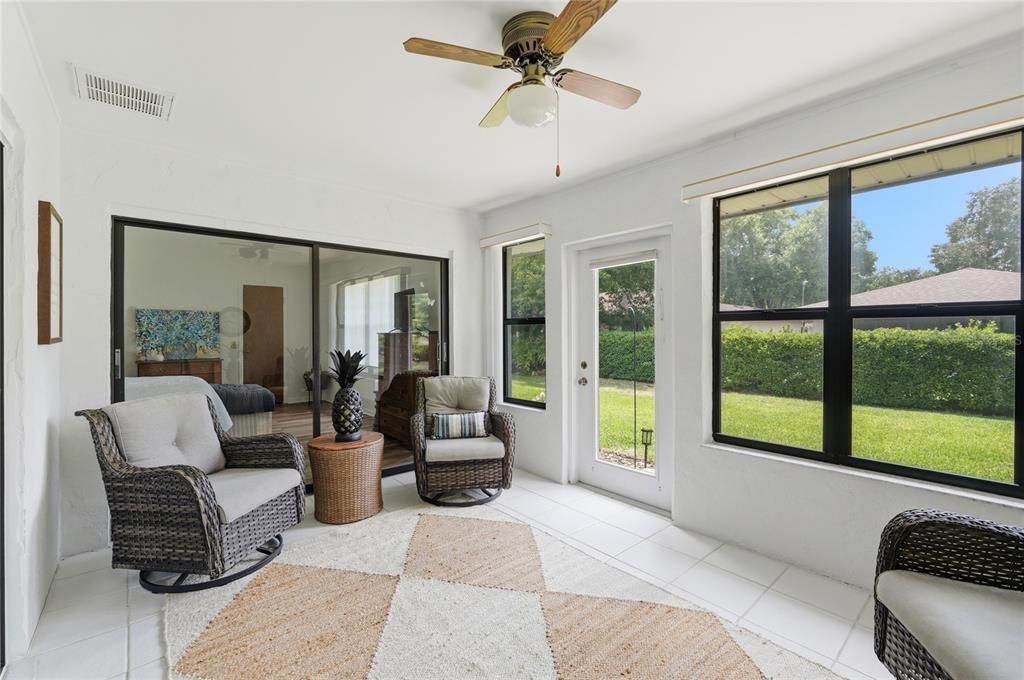 For Sale: $249,000 (2 beds, 2 baths, 1660 Square Feet)