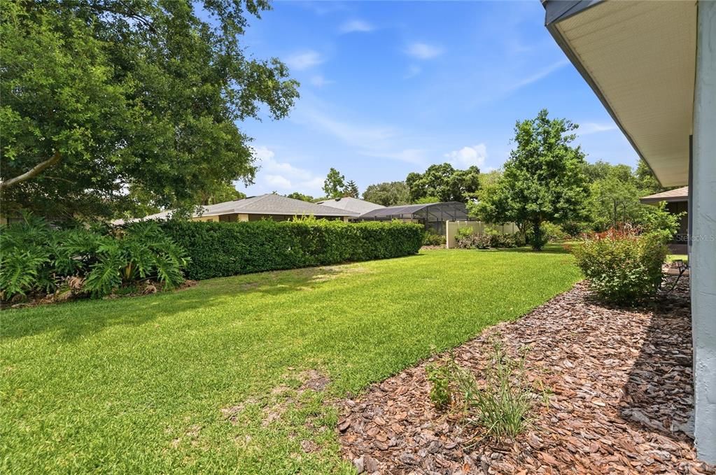 For Sale: $249,000 (2 beds, 2 baths, 1660 Square Feet)