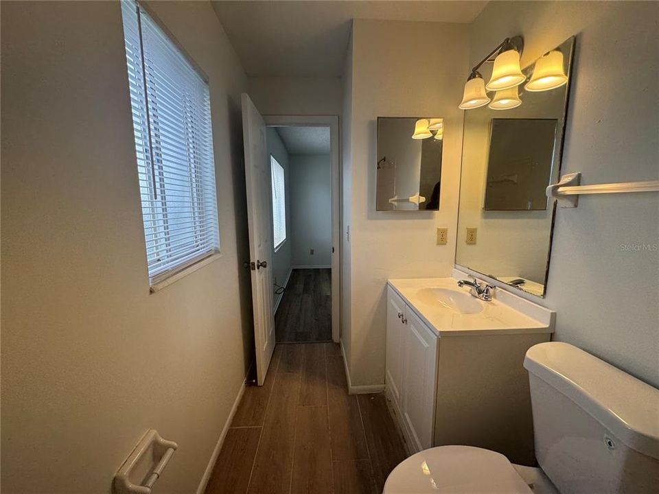For Rent: $1,999 (3 beds, 2 baths, 1108 Square Feet)