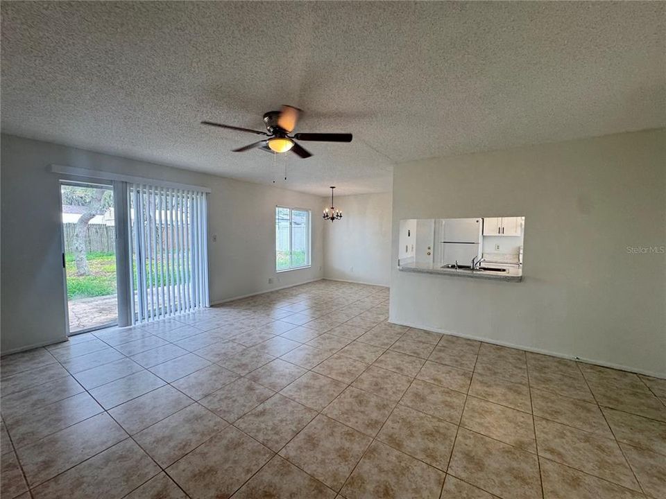 For Rent: $1,999 (3 beds, 2 baths, 1108 Square Feet)