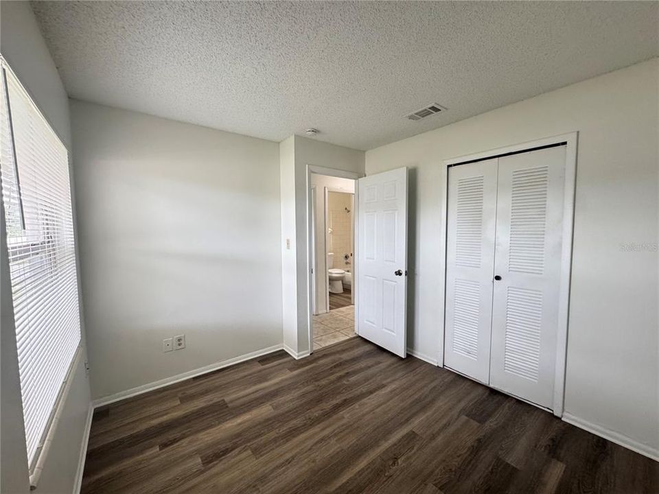 For Rent: $1,999 (3 beds, 2 baths, 1108 Square Feet)