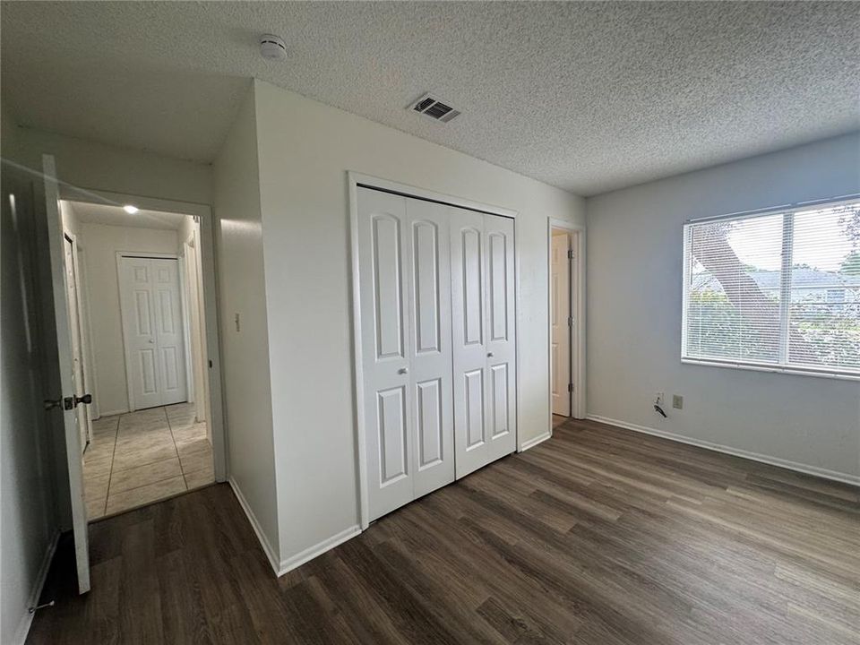 For Rent: $1,999 (3 beds, 2 baths, 1108 Square Feet)
