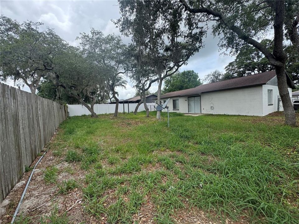 For Rent: $1,999 (3 beds, 2 baths, 1108 Square Feet)
