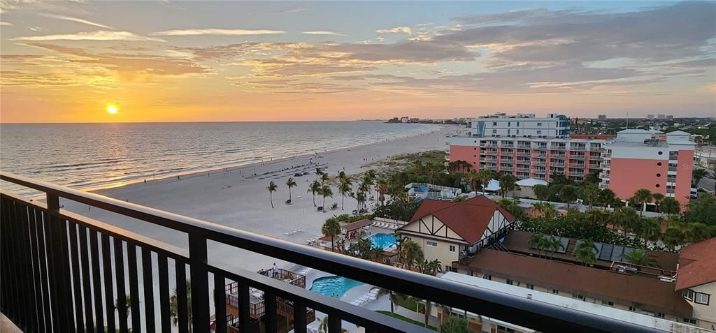 For Rent: $3,800 (2 beds, 2 baths, 1280 Square Feet)