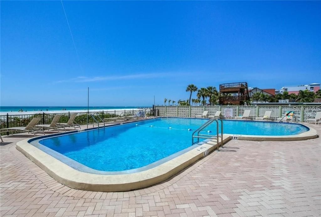 For Rent: $3,800 (2 beds, 2 baths, 1280 Square Feet)