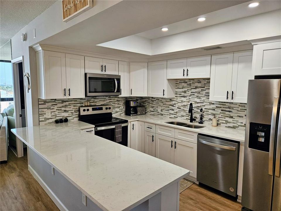 For Rent: $3,800 (2 beds, 2 baths, 1280 Square Feet)