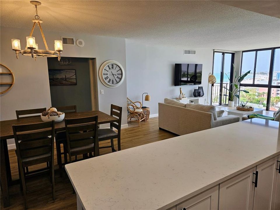 For Rent: $3,800 (2 beds, 2 baths, 1280 Square Feet)