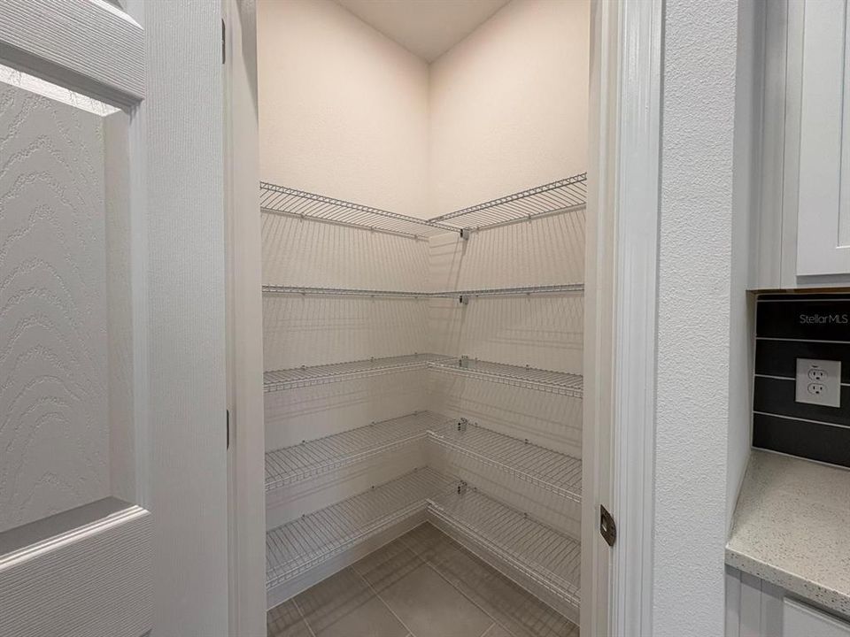 For Rent: $2,700 (3 beds, 2 baths, 1643 Square Feet)