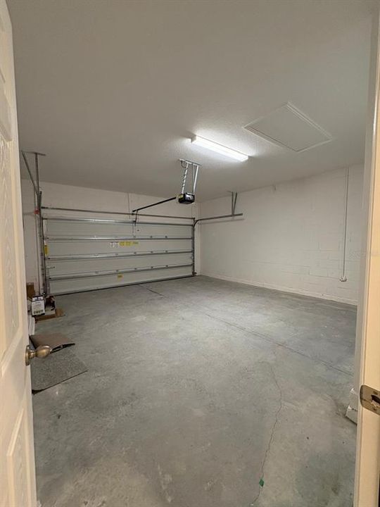 For Rent: $2,700 (3 beds, 2 baths, 1643 Square Feet)