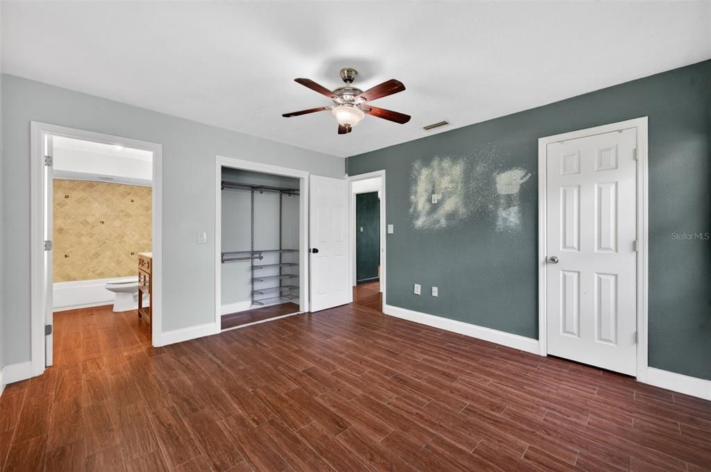 For Sale: $699,000 (3 beds, 2 baths, 1467 Square Feet)