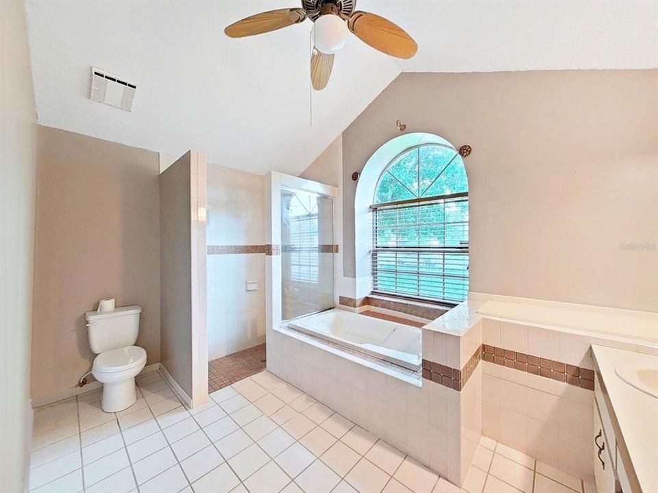 En Venta: $354,900 (3 camas, 2 baños, 2132 Pies cuadrados)