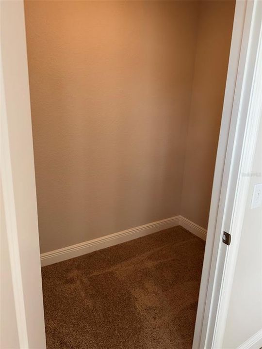 For Rent: $1,555 (1 beds, 1 baths, 1000 Square Feet)