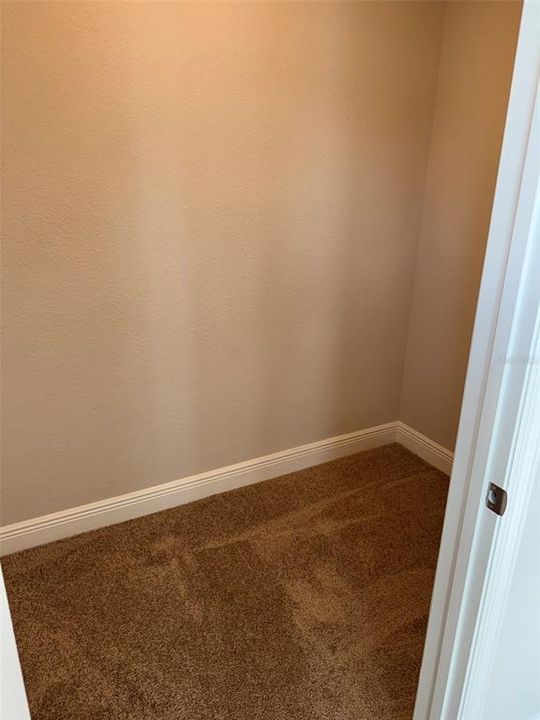 For Rent: $1,555 (1 beds, 1 baths, 1000 Square Feet)