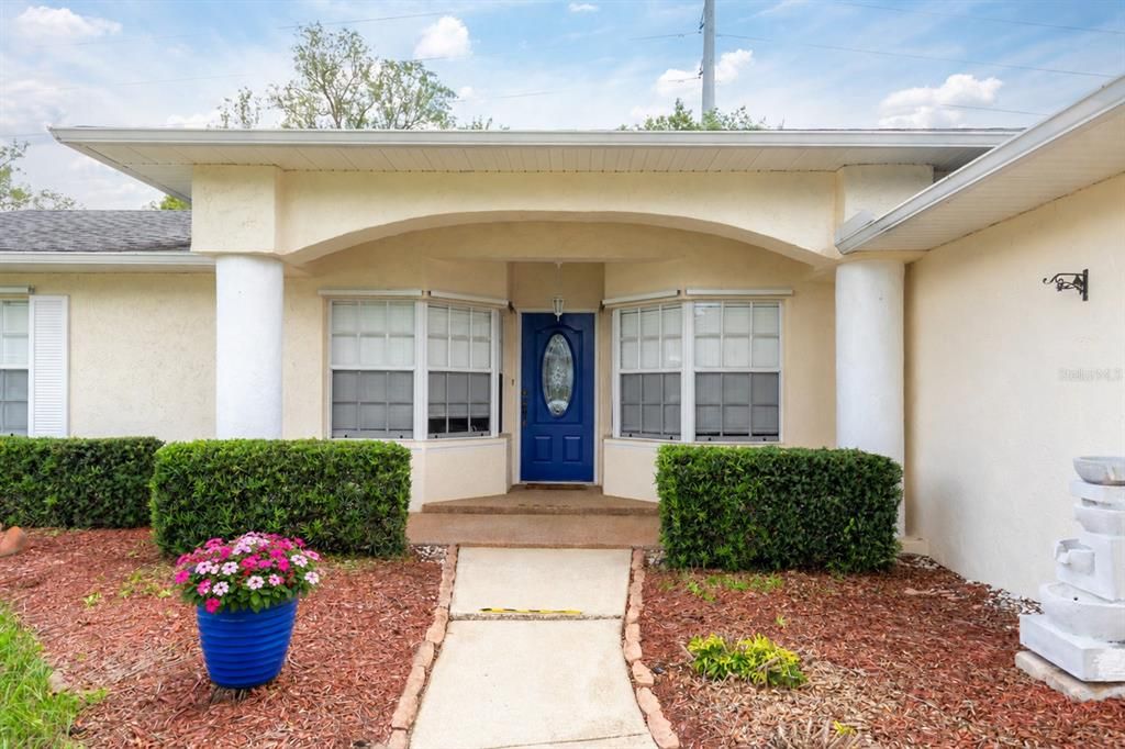 For Sale: $310,000 (3 beds, 2 baths, 1623 Square Feet)