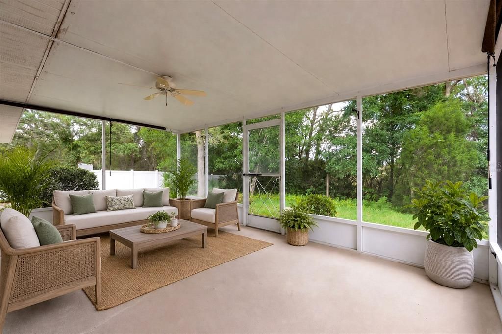 For Sale: $310,000 (3 beds, 2 baths, 1623 Square Feet)