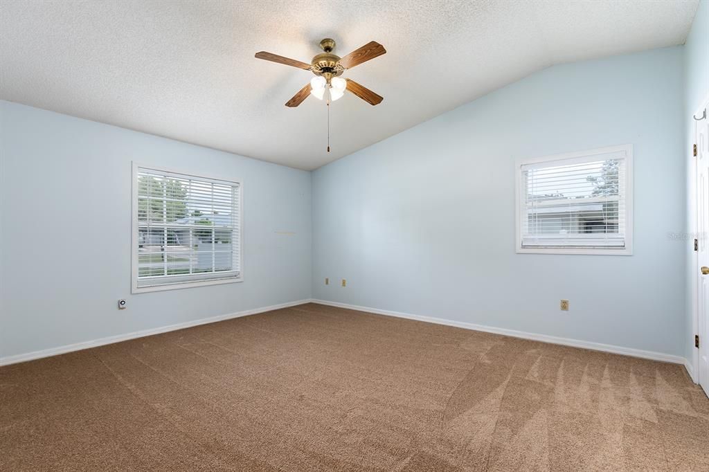 For Sale: $310,000 (3 beds, 2 baths, 1623 Square Feet)