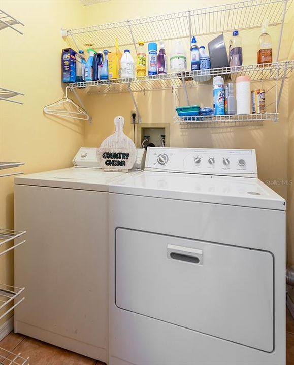For Sale: $310,000 (3 beds, 2 baths, 1623 Square Feet)