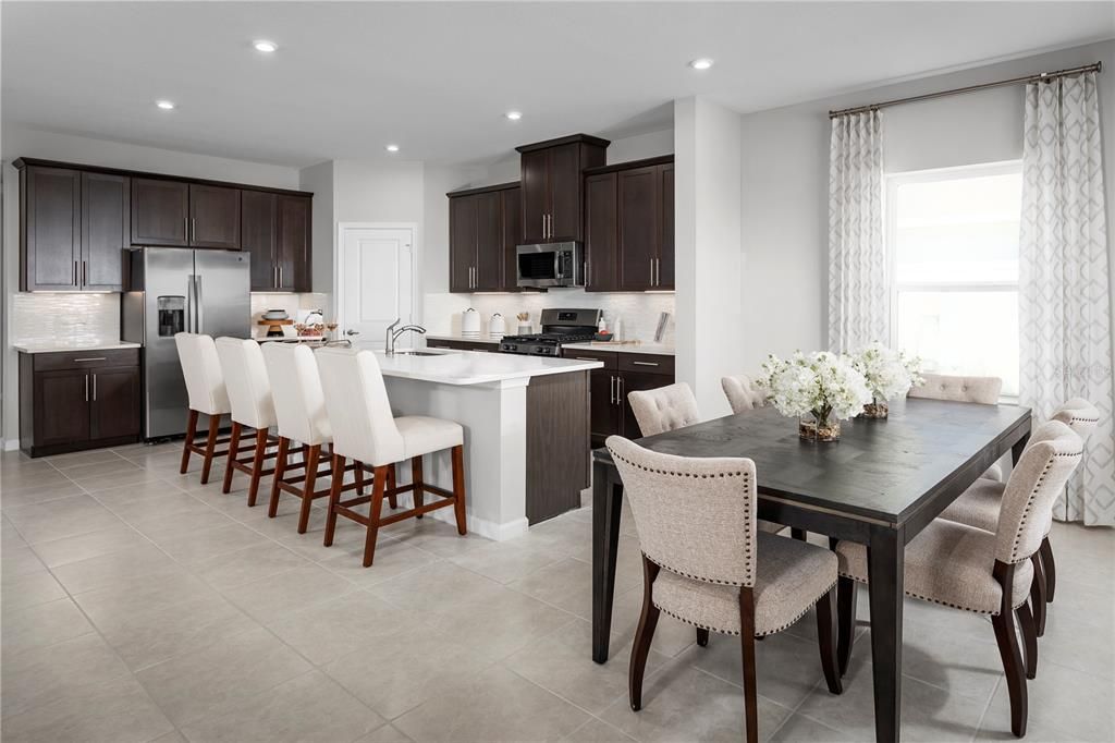 En Venta: $605,990 (4 camas, 3 baños, 3287 Pies cuadrados)