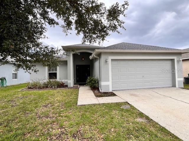 For Rent: $2,100 (3 beds, 2 baths, 1617 Square Feet)