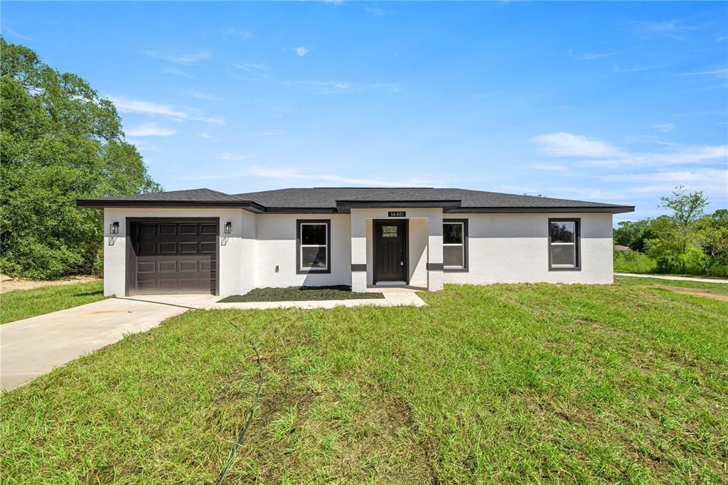 Active With Contract: $230,000 (3 beds, 2 baths, 1211 Square Feet)