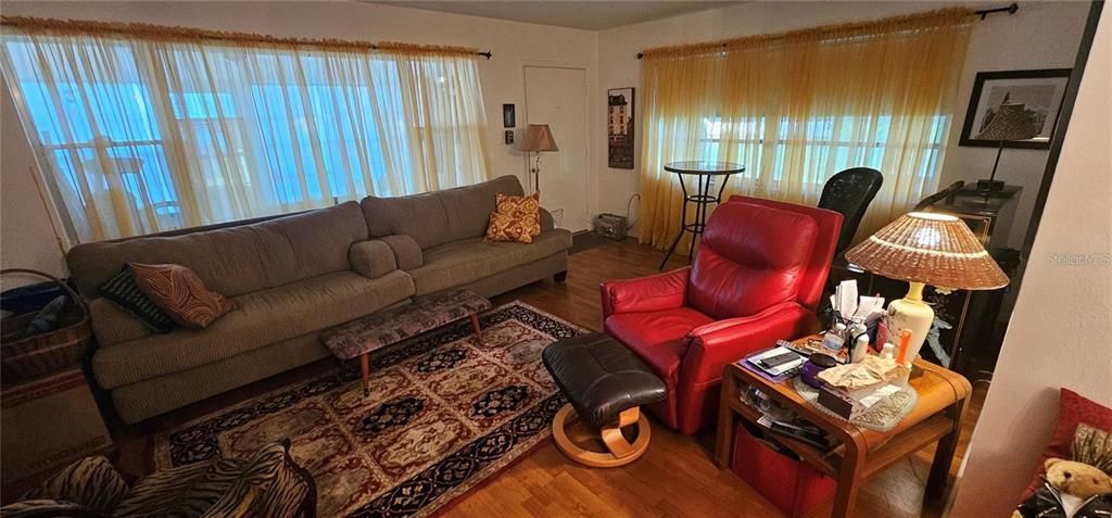 For Sale: $155,000 (2 beds, 2 baths, 1260 Square Feet)