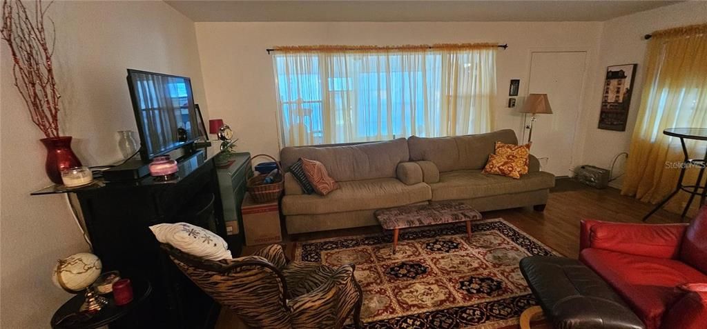 For Sale: $155,000 (2 beds, 2 baths, 1260 Square Feet)