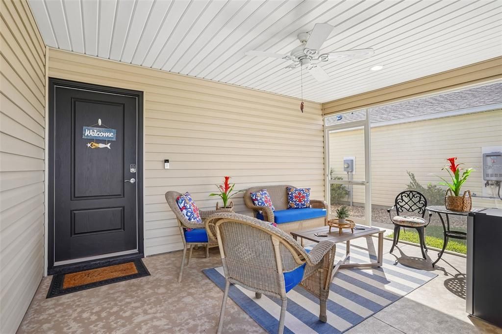For Sale: $375,000 (2 beds, 2 baths, 1295 Square Feet)