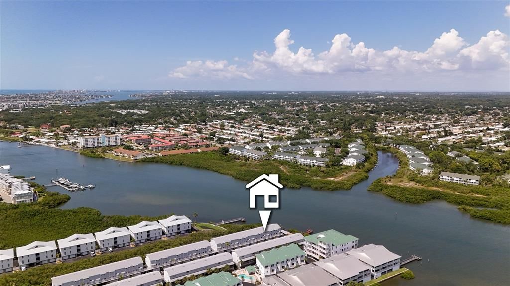 For Sale: $499,000 (2 beds, 2 baths, 1225 Square Feet)