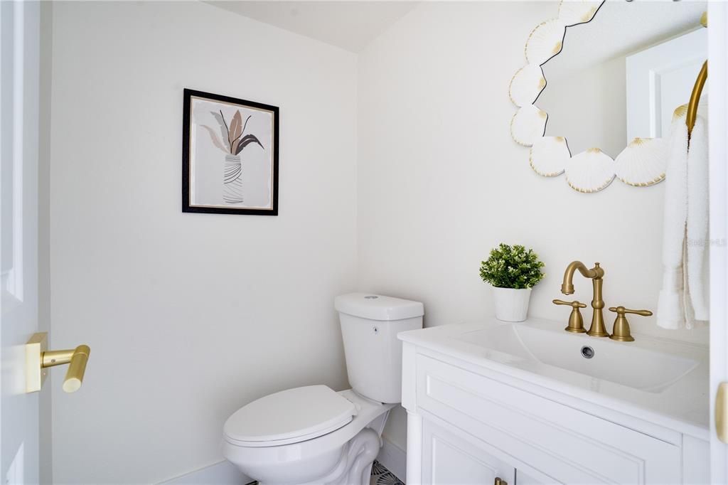 For Sale: $499,000 (2 beds, 2 baths, 1225 Square Feet)