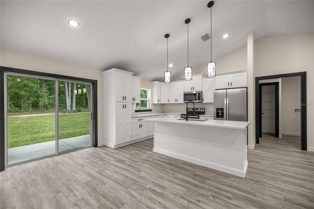 For Sale: $283,800 (3 beds, 2 baths, 1435 Square Feet)