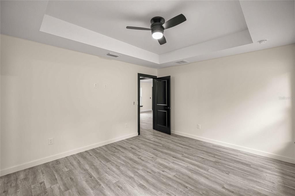 For Sale: $283,800 (3 beds, 2 baths, 1435 Square Feet)