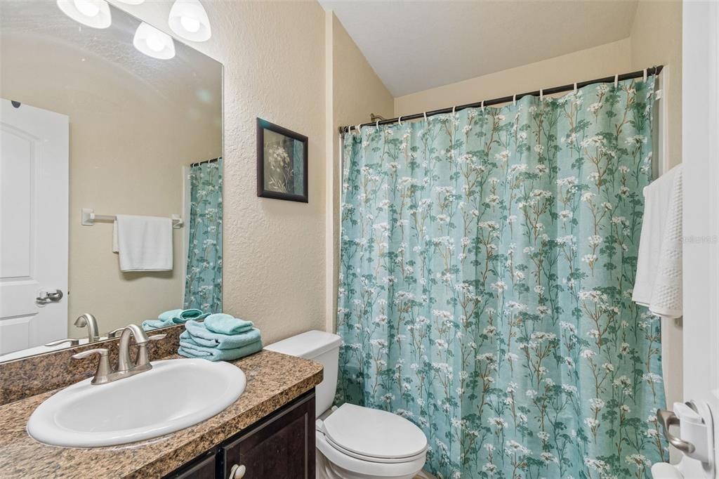 For Sale: $279,900 (3 beds, 2 baths, 1462 Square Feet)