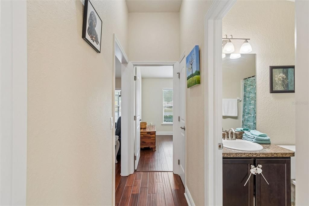 For Sale: $279,900 (3 beds, 2 baths, 1462 Square Feet)