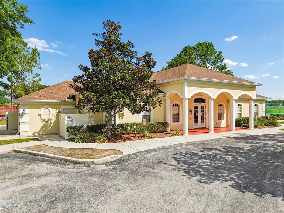 For Sale: $279,900 (3 beds, 2 baths, 1462 Square Feet)