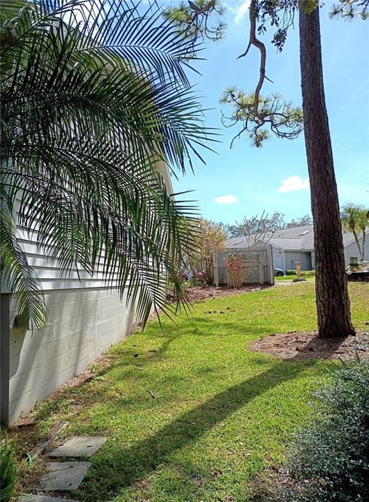 For Rent: $2,200 (2 beds, 2 baths, 1000 Square Feet)