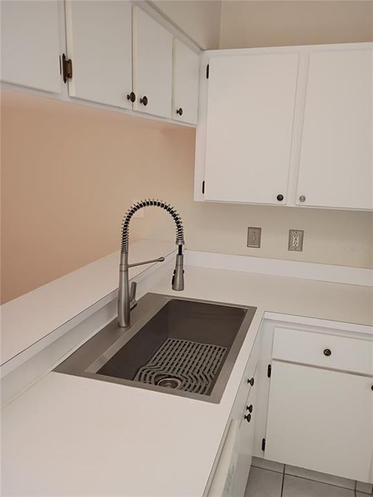 For Rent: $2,200 (2 beds, 2 baths, 1000 Square Feet)