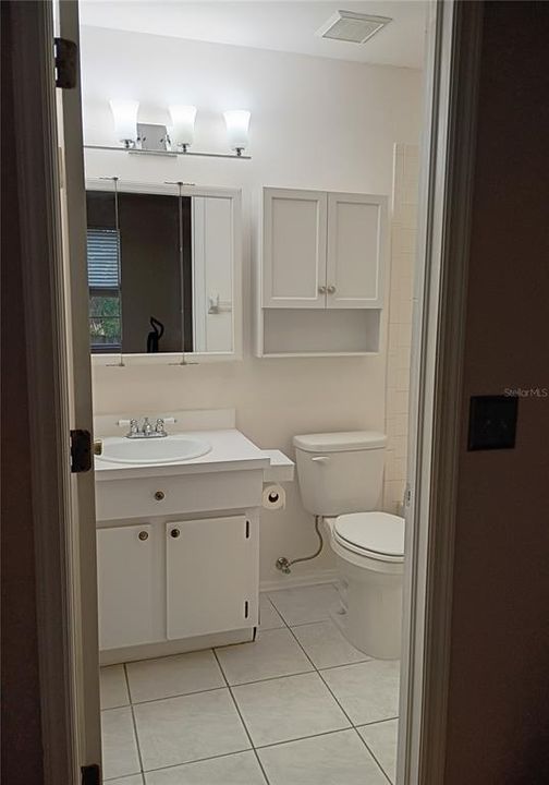 For Rent: $2,200 (2 beds, 2 baths, 1000 Square Feet)