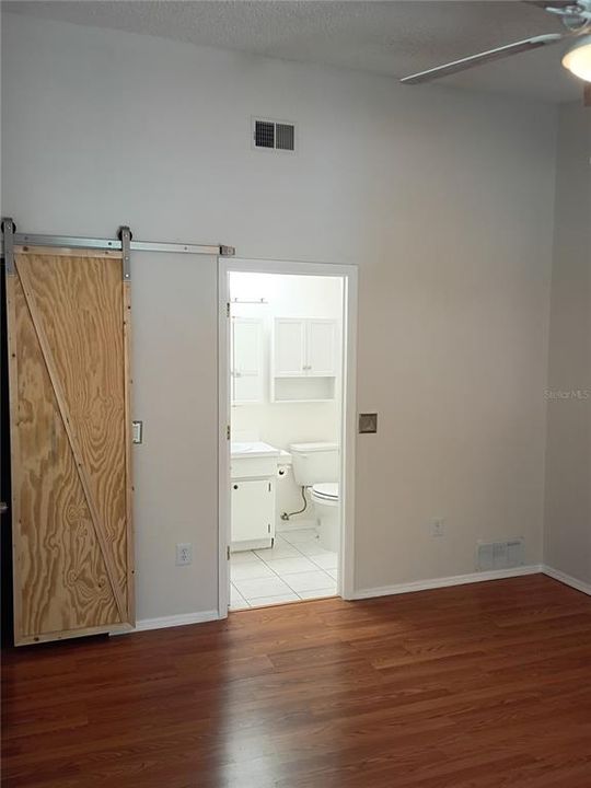 For Rent: $2,200 (2 beds, 2 baths, 1000 Square Feet)