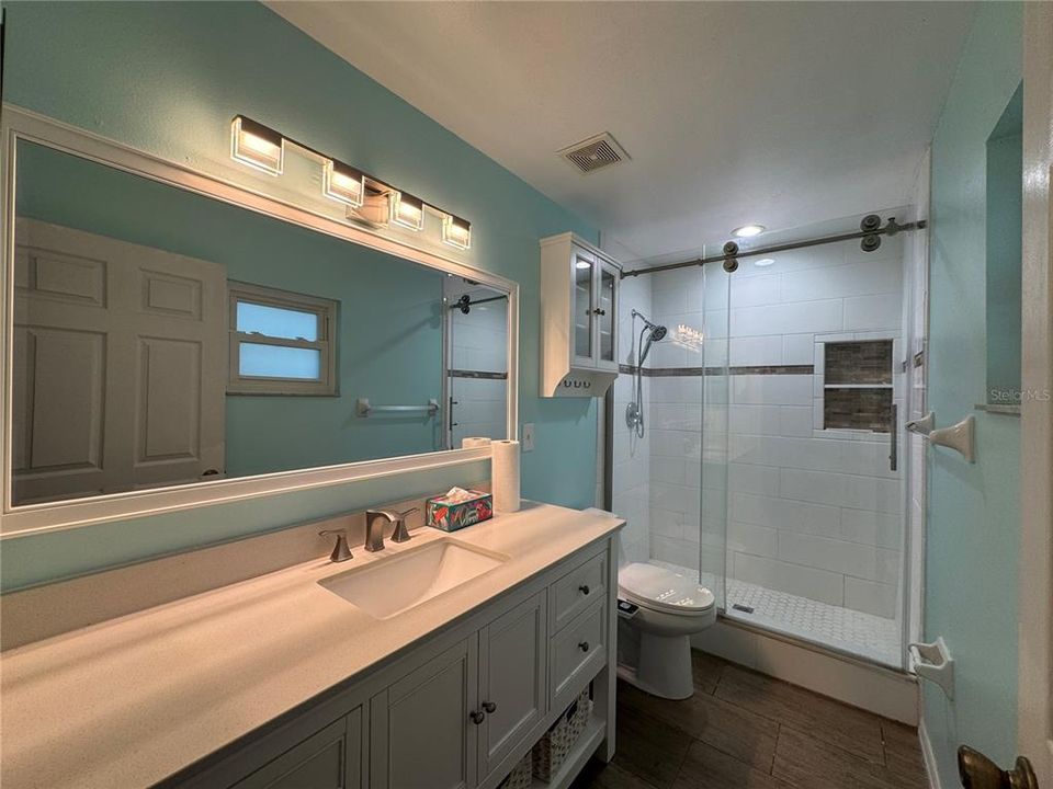 For Sale: $189,000 (2 beds, 2 baths, 1020 Square Feet)
