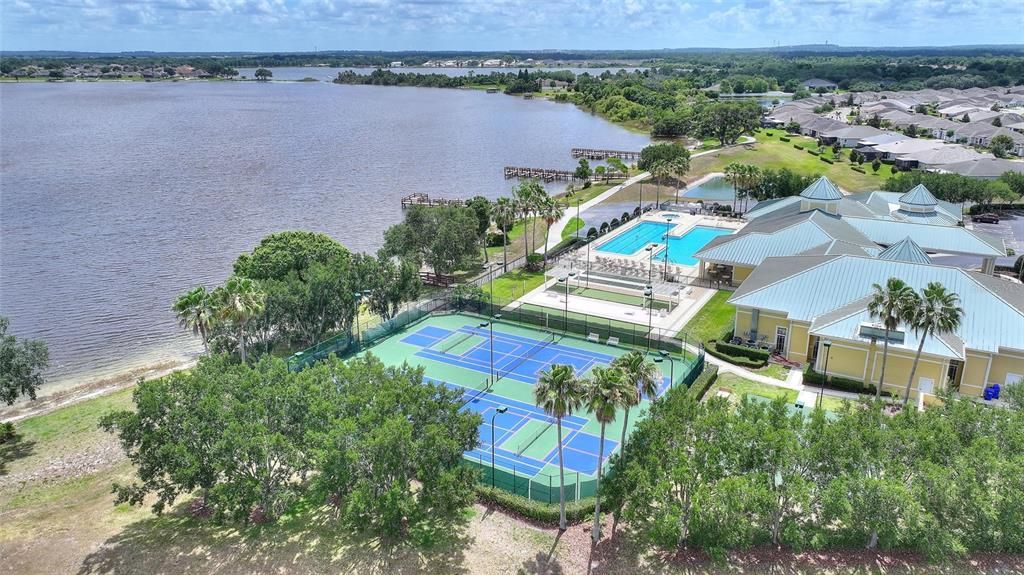 En Venta: $309,900 (2 camas, 2 baños, 1819 Pies cuadrados)