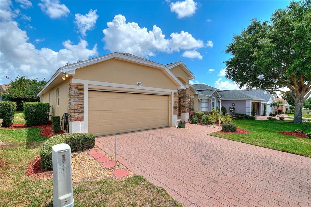 En Venta: $309,900 (2 camas, 2 baños, 1819 Pies cuadrados)
