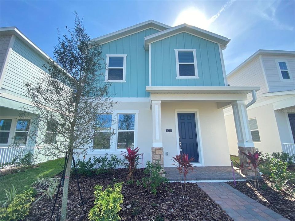 For Rent: $3,150 (4 beds, 3 baths, 2088 Square Feet)